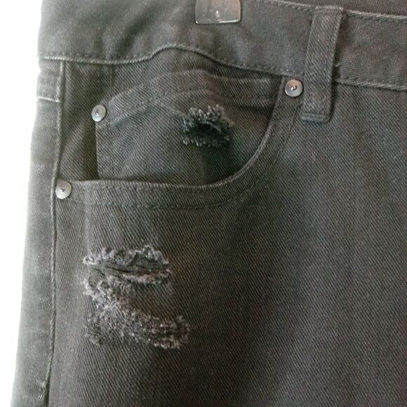 Signature Studio black distressed Jeans with cuffs - Picture 4 of 12